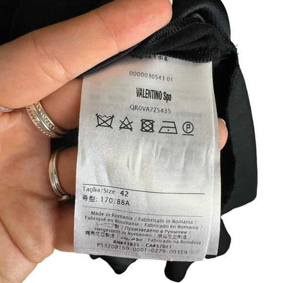 Red Valentino Black Ruffle Short Sleeve White Trim Collar Ruffle Hem Mini Dress - Picture 12 of 13